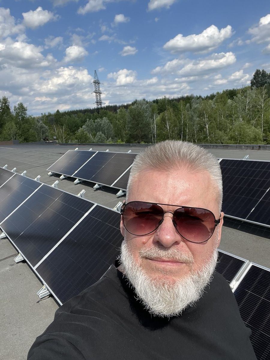 EcoPromin на об'єкті: дах із сонячними панелями